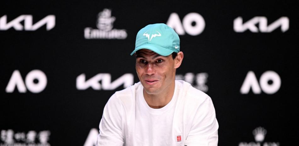 Esta imagen del folleto publicada por Tennis Australia el 15 de enero de 2022 muestra a Rafael Nadal de España hablando en una conferencia de prensa antes del Abierto de Australia en Melbourne Park en Melbourne.
MORGAN HANCOCK / TENIS AUSTRALIA / AFP