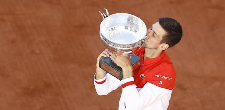 Novak Djokovic también está en riesgo de no participar en el Abierto de Francia.