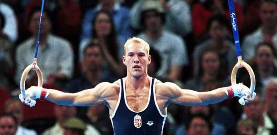 Szilveszter Csollany ganó la plata en los Juegos de Atlanta en 1996, antes de lograr el oro en Sídney 2000, siempre en anillas.