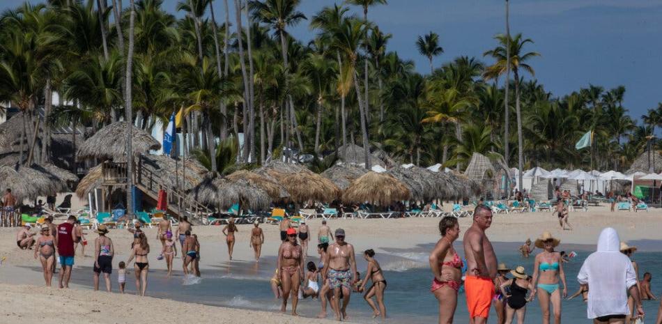 A diferencia de muchos otros destinos de playa del Caribe, la República Dominicana no requiere prueba de vacunación, resultados de pruebas o cuarentena para la mayoría de los viajeros entrantes. Tony Cenicola/The New York Times