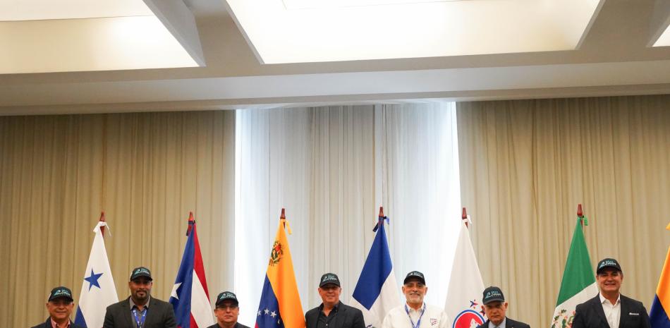 Juan Francisco Puello Herrera, Comisionado de la Confederación de Béisbol encabeza la reunión con los presidentes de las ligas de Béisbol.