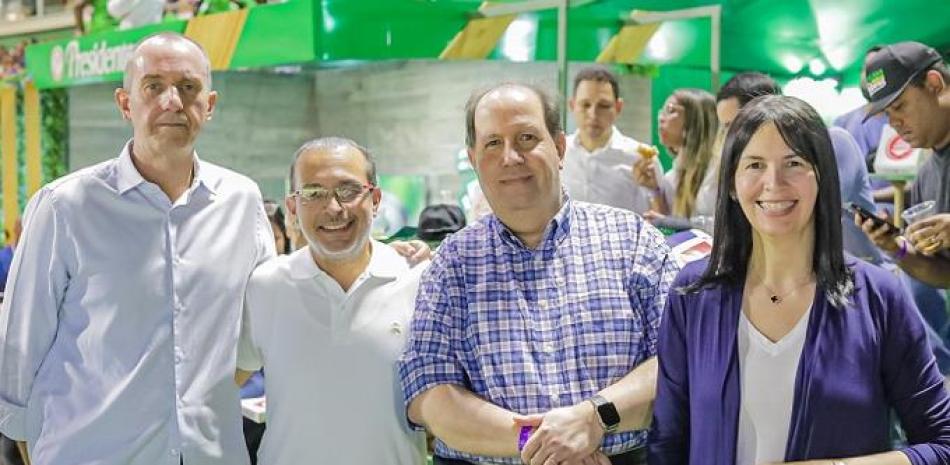Luciano Carrillo, Luis Álvarez, Felipe Vicini y Cándida Hernández.