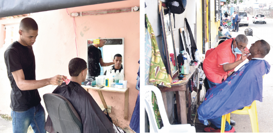 Pese a ser al aire libre, los barberos tienen una clientela que procura sus servicios. JORGE MARTÍNEZ/ LD