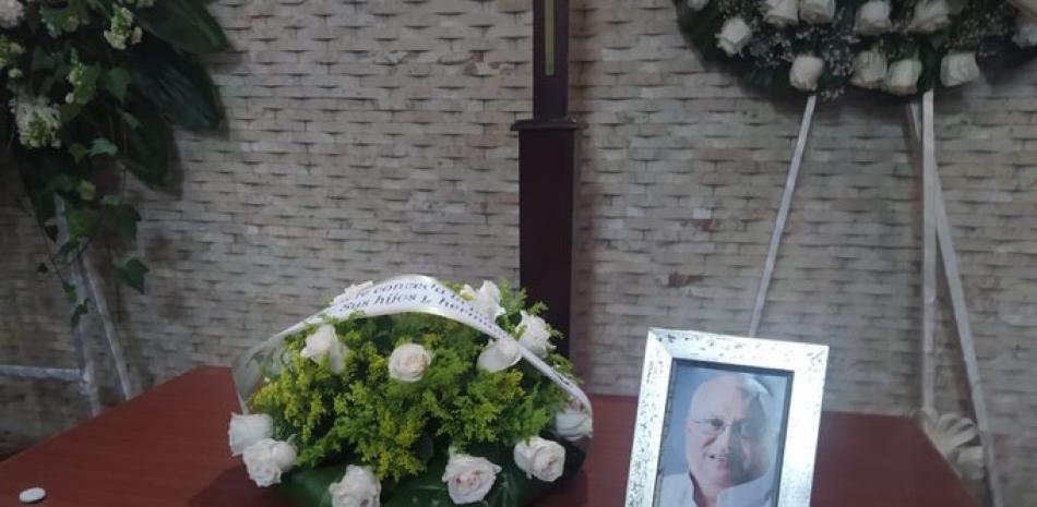 Los restos del articulista Orlando Gil fueron sepultados en el cementerio Puerta del Cielo.