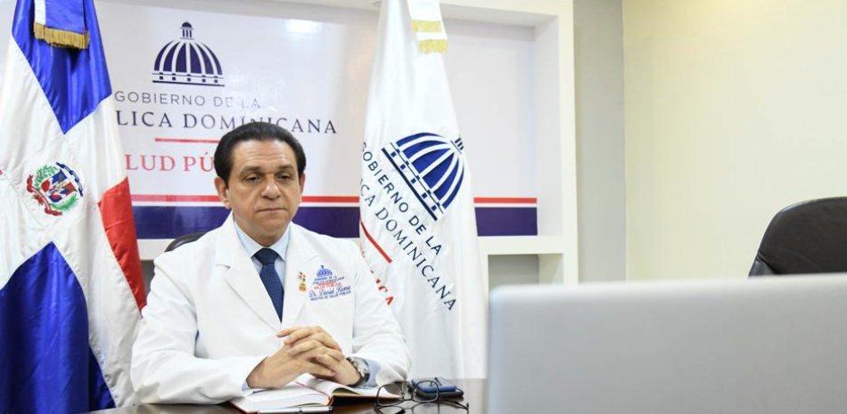 El ministro de Salud, Daniel Rivera, reitera su llamado a que todas las personas se vacunen contra el Covid-19. LISTÍN DIARIO
