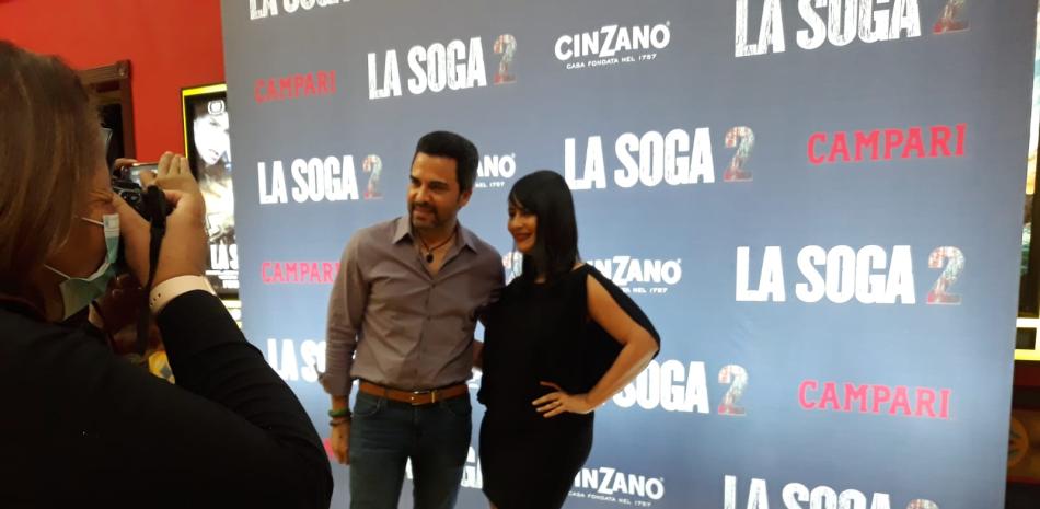 Manny Pérez encabezó la presentación de la película "La soga 2".