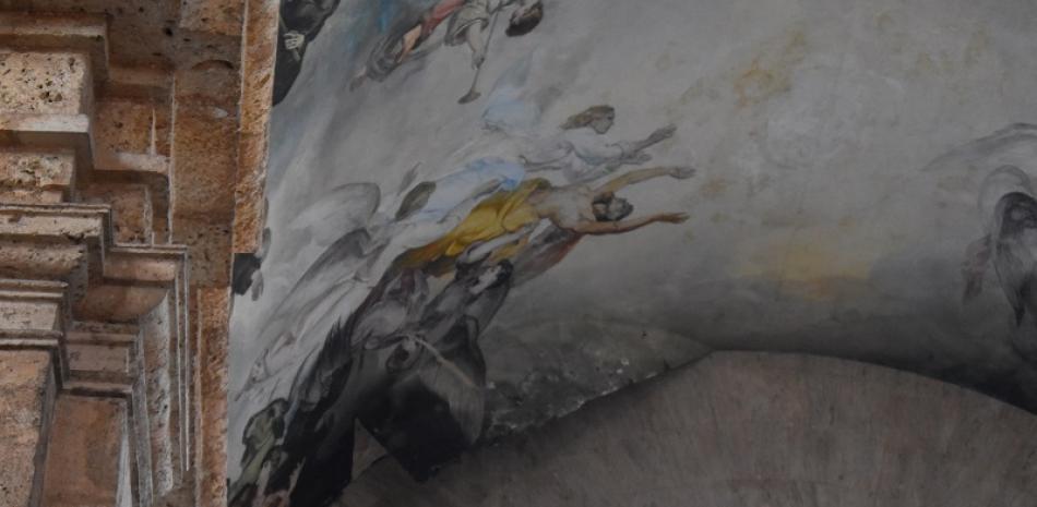 Desprendimiento del mural de la bóveda. Fotos: Rubí Morillo, LD.