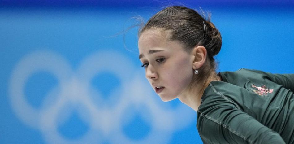 Kamila Valieva, del Comité Olímpico de Rusia, durante un entrenamiento en los Juegos Olímpicos de Invierno de Beijing, el 14 de febrero de 2022, en Beijing.
