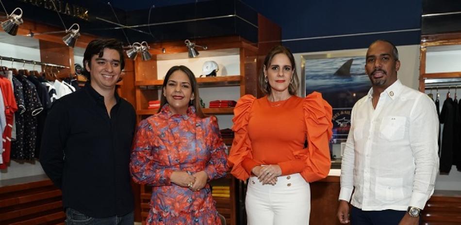 Manuel Higuera, Julia Muñiz, Rocío Regalado y Alvin Bautista.