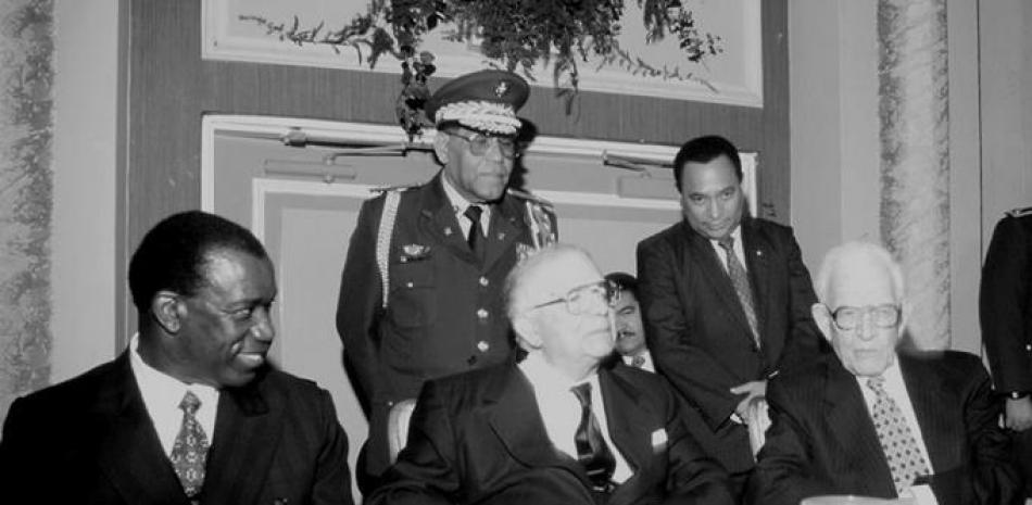 José Francisco Peña Gómez, Joaquín Balaguer y Juan Bosch, foto de archivo, 1994. / Listín