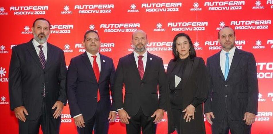 Darío Muñoz, Peter Cabrera, Héctor Rodríguez, Marlennys Contreras y Gustavo Domingo.