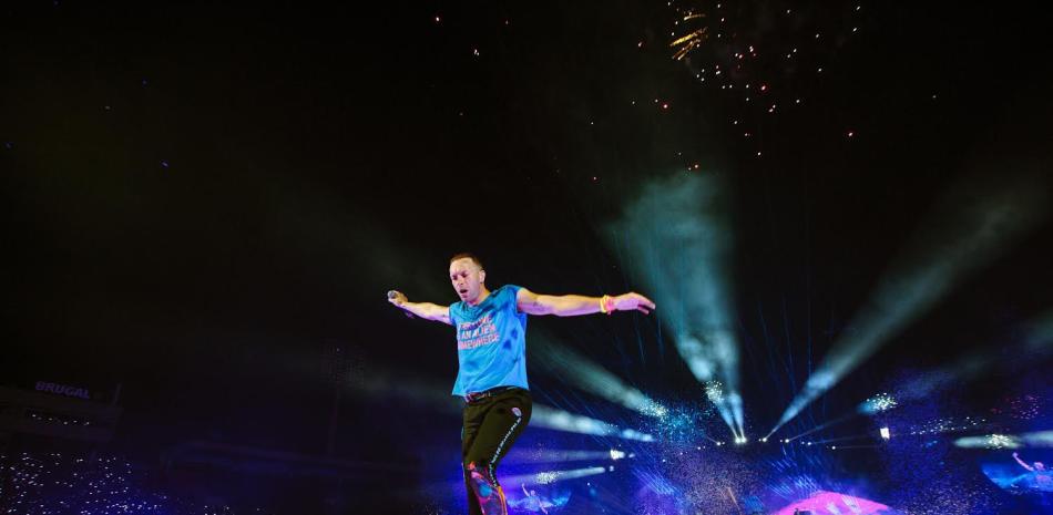 Chris Martin, vocalista de Coldplay. Foto vía Twitter.