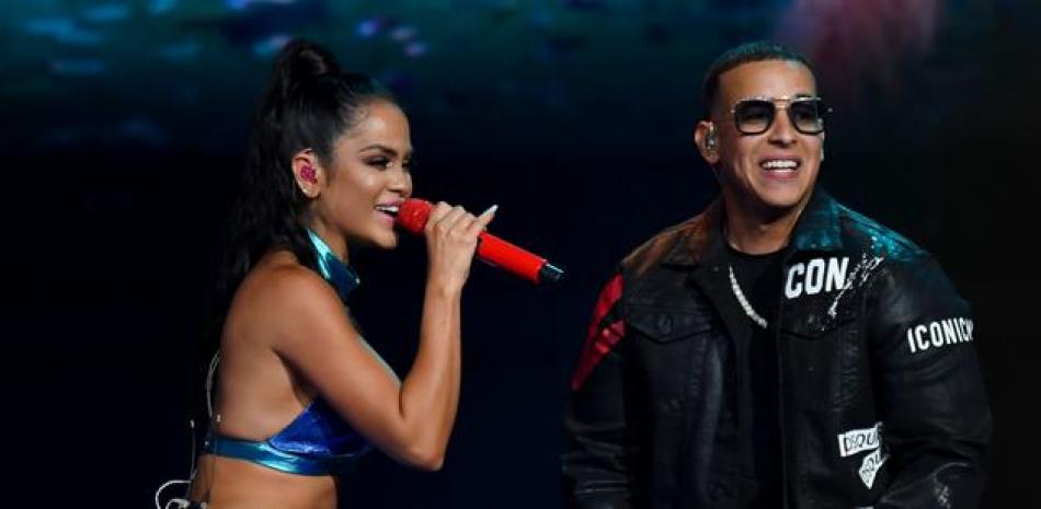 Natti Natasha y Daddy Yankee grabaron junto a Becky G el tema "Zona del perreo".