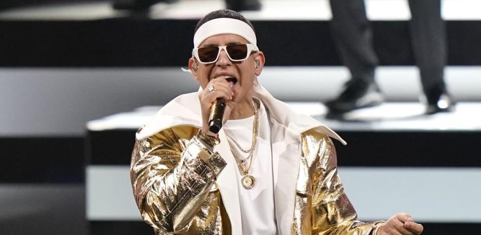 Daddy Yankee canta en los Premio Lo Nuestro el 16 de febrero de 2021, en Miami. (AP Photo/Lynne Sladky, File).