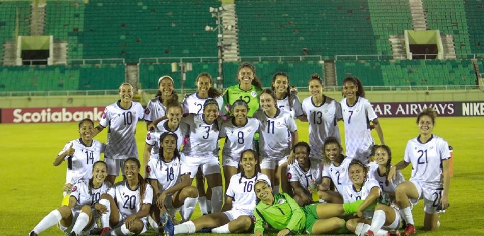 Integrantes de la selección nacional de fútbol femenino que sostendrá un par de encuentros internacionales.