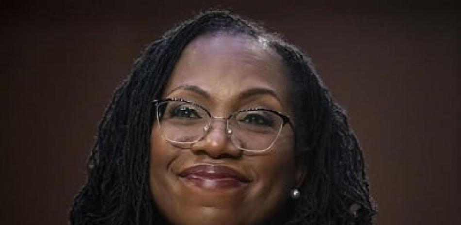 Ketanji Brown Jackson, primera mujer afroamericana en el Tribunal Supremo de EEUU. Foto: EFE