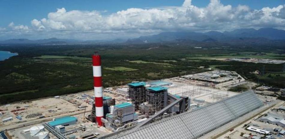La administración de la Central Termoeléctrica de Punta Catalina es uno de los fideicomisos que actualmente se discute. / Listín