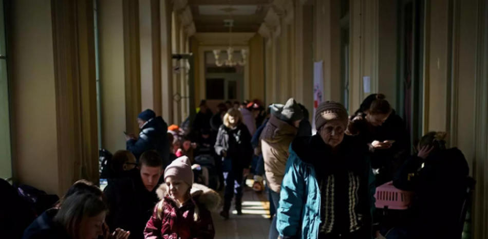 Refugiados saliendo de Ucrania