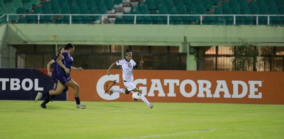 República Dominicana ha ganado sus tres primeros cotejos acumulando 14 goles a favor y sin recibir tantos.