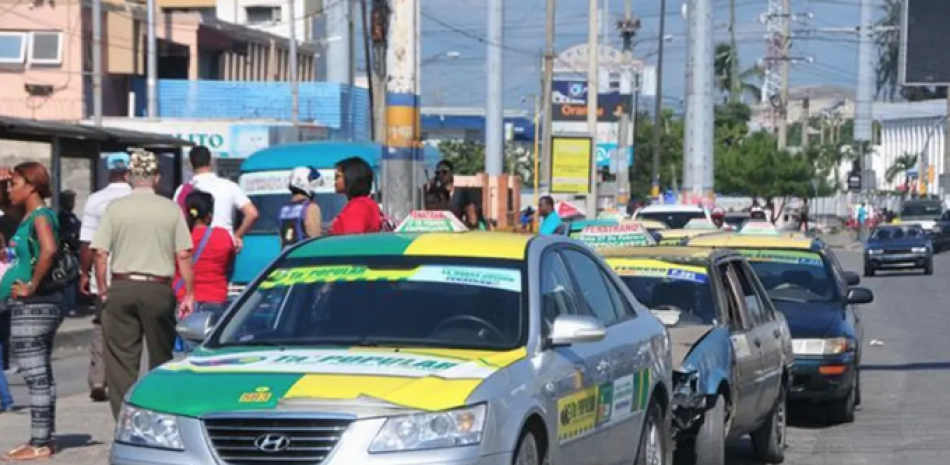 Presencia de choferes haitianos indocumentados causa preocupación en rutas del transporte público. LD