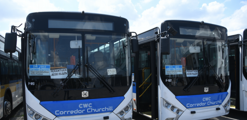 Los nuevos corredores desplazan vehículos de concho, minibuses y autobuses de la OMSA.