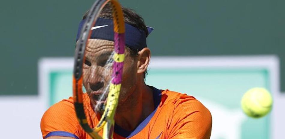 Rafael Nadal confirmó el pasado 22 de marzo que sufría una fisura de estrés del tercer arco costal izquierdo.