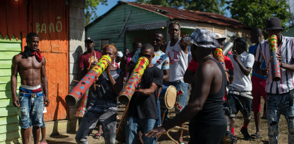 Haitianos realizando el Gagá. Fuente externa.