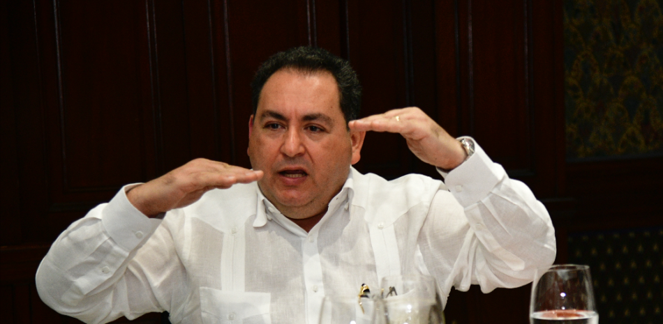 Mario Lama, director del Servicio Nacional de Salud.
