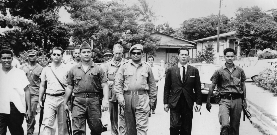 Altos mandos militares y de policía se unieron al pueblo durante la Guerra de Abril de 1965. ARCHIVO