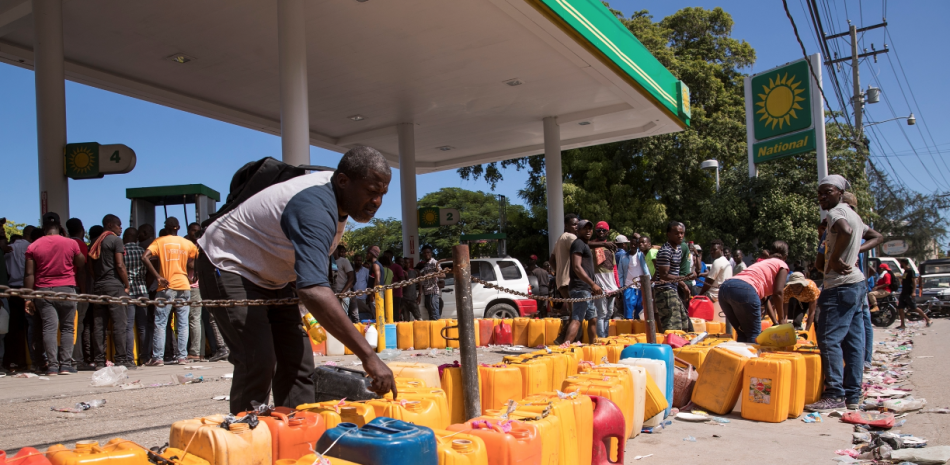 Haití vive una marcada escasez de combustibles y unos precios en constantes alzas.