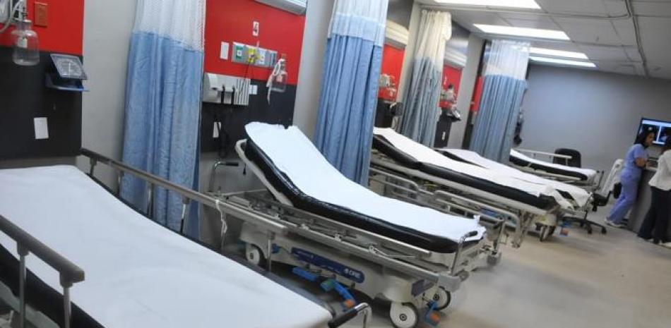 Foto de archivo de camas vacias en el hospital Darío Contreras.