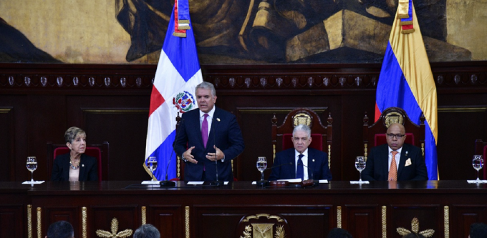Presidente de Colombia, Iván Duque, habló en Asamblea Nacional y calificó el país como referente en turismo.