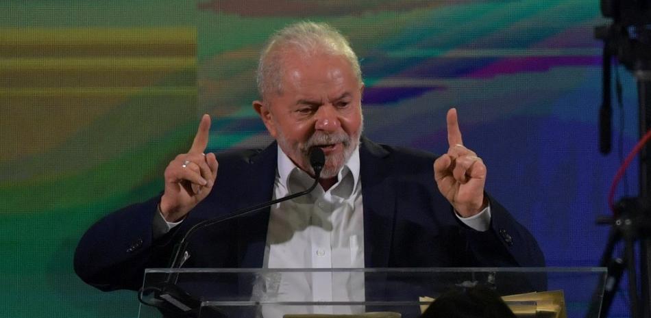 El expresidente brasileño Luiz Inácio Lula da Silva pronuncia un discurso durante el lanzamiento de su campaña para las elecciones presidenciales de octubre de Brasil en Sao Paulo, Brasil, el 7 de mayo de 2022.

Foto: NELSON ALMEIDA / AFP