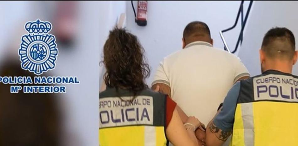 Hombre detenido tras robar pertenencias a futbolistas de la selección dominicana en un hotel de España.