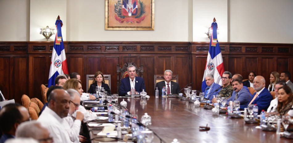 El presidente Luis Abinader encabezó el Consejo de Ministros que se reunió ayer en el Palacio Nacional.