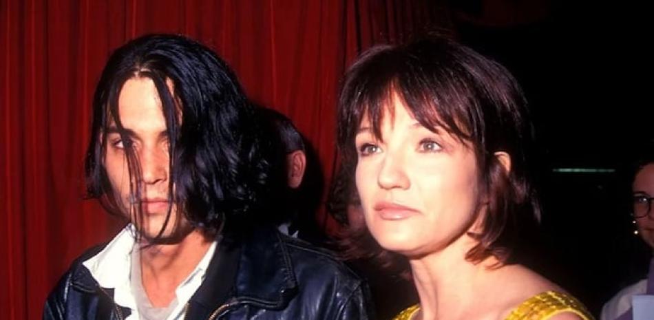 Depp y Barkin en 1994. Foto: Yahoo.