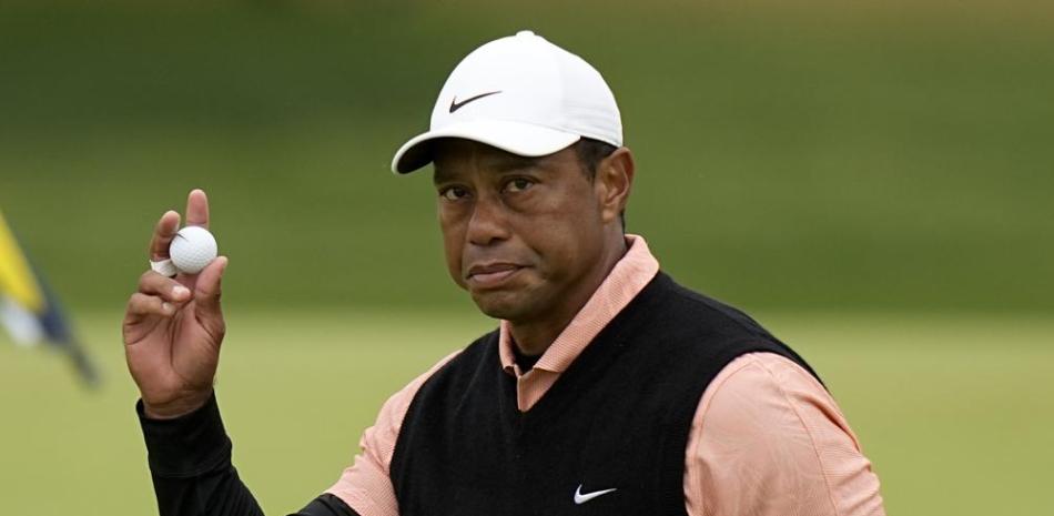 Tiger Woods se retiró por primera vez en su carrera de un torneo major.