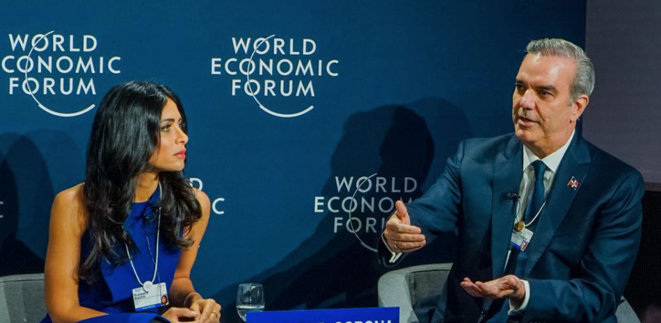 El presidente Luis Abinader participó ayer en el Foro Económico Mundial, en Davos, Suiza, donde expuso la estrategia de recuperación del país.