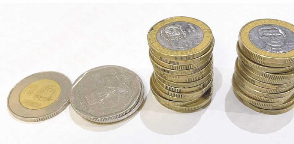 Pesos dominicanos. Foto de archivo.