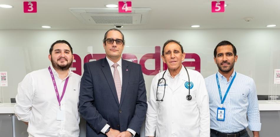 Carlos Guzmán, Antonio Musa Biaggi, Dr Cruz Jiminián y Luis Cruz Camacho.