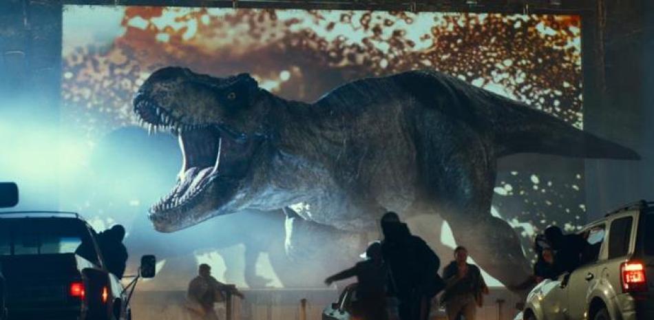 Esta imagen proporcionada por Universal Pictures muestra una escena de "Jurassic World Dominion". (Universal Pictures/Amblin Entertainment vía AP).