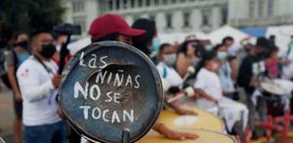 Fotografía de archivo de una jornada de manifestaciones por el Día Internacional de la Niña en Ciudad de Guatemala. EFE/Esteban Biba