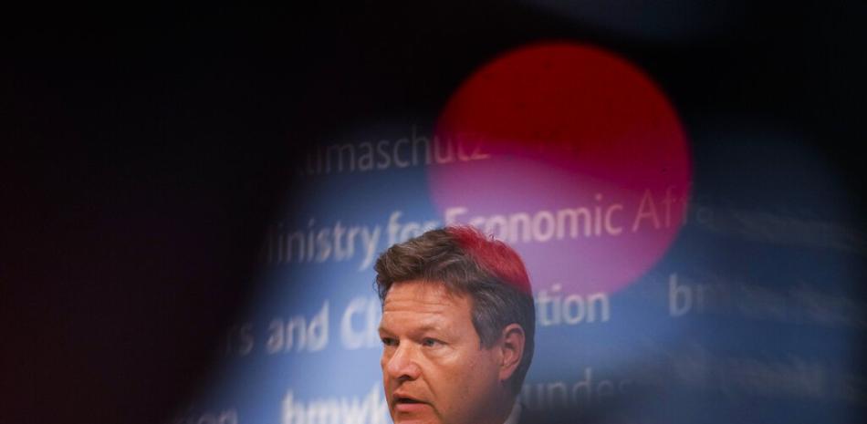 El ministro alemán de Economía y Clima, Robert Habeck, durante una conferencia de prensa en Berlín, Alemania, el 23 de junio de 2022.

Foto: AP Foto/Markus Schreiber