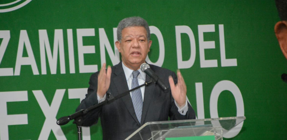 Leonel Fernández habló en un acto en Santiago.