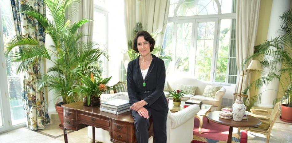 Ángela González-Sinde durante la entrevista en la residencia de la Embajada de España. Víctor Ramírez / ld