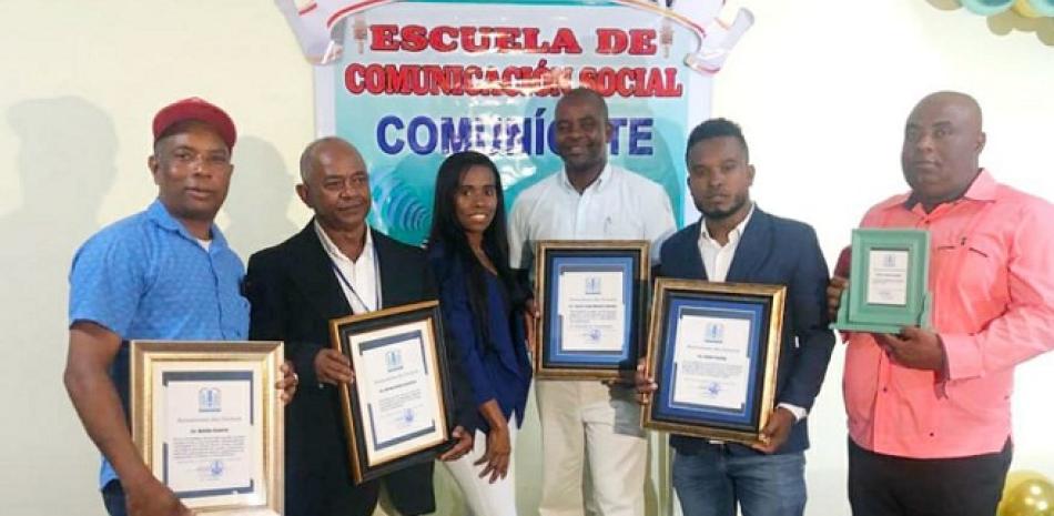 Alfredo Ubriz, Alfredo Valdez, Nuris Pujols, Lancio Montero, Sandy Familia y Nelson González;