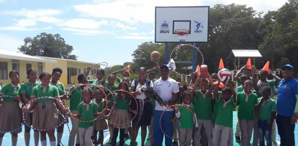 Por primera vez el INEFI, en cabeza de su director, profesor Esteban Pérez Polanco, realiza este tipo de intervención.