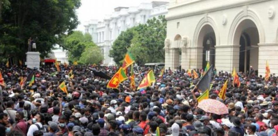 Manifestantes en el Palacio Presidencial de Sri Lanka. AFP