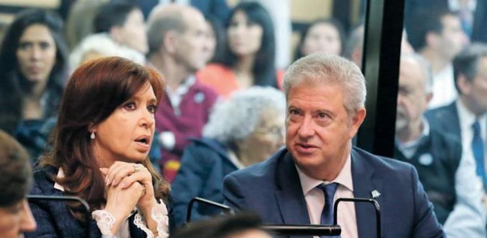 Foto de archivo del tribunal frente al pleno electoral por el juicio contra expresidenta argentina Cristina Fernández.