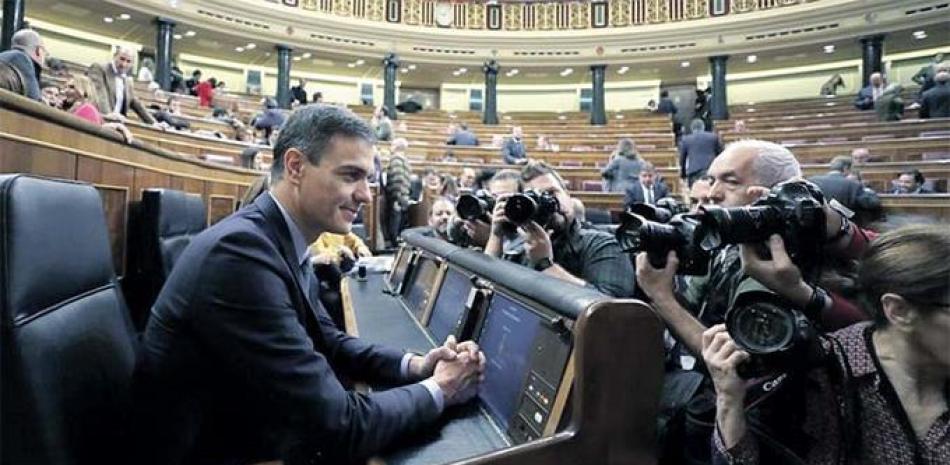 Doce de los veinte miembros del CGPJ español son nombrados por las dos cámaras del Parlamento, pero su renovación ha estado bloqueada a falta de un acuerdo entre los socialistas de Pedro Sánchez y el Partido Popular. AP